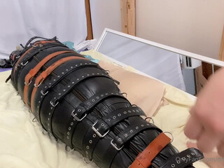 mistresshinako onlyfans busty amateur dildo