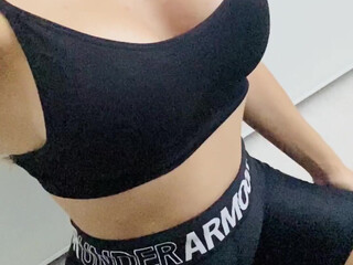 miahughes_2 onlyfans Cool bitch