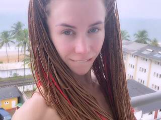 miabandini69 onlyfans has both slits