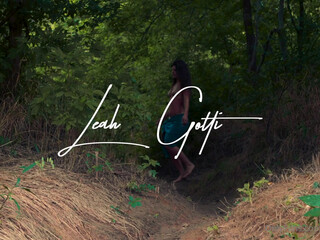 leahgotti___ onlyfans shaggy pussy