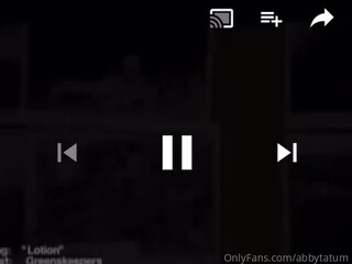 dylanjamesxo onlyfans beautiful woman in black clearly jerks off her vagina