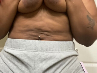 diorlips onlyfans fingering her pussy