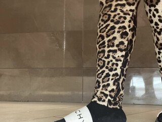 diorlips onlyfans busty courage rides a dildo