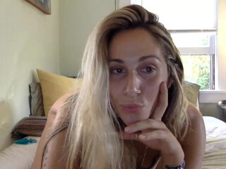 natashahazee chaturbate show in free chat