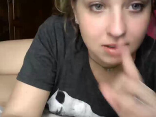 mcinnamonsxo chaturbate gorgeous beast caresses the vagina with fingers