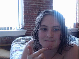 camilliafleur chaturbate gorgeous bitch chatting in fries