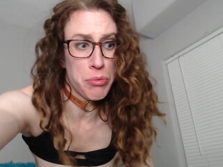 wetsparkles chaturbate busty babe fucks herself in her pussy