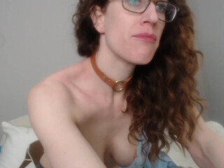wetsparkles chaturbate blonde goddess is dug into both holes.