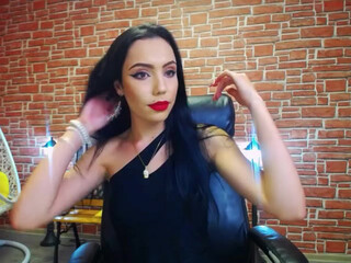 illegal__ chaturbate crazy chick demonstrates sexy body