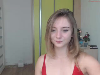 kelsimonro chaturbate luxurious slut masturbates shaved pussy