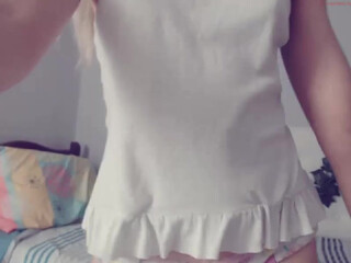 cutevannia cute slut fucks pussy with dildos