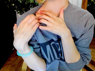 comely_ol1via charming babe caresses tits