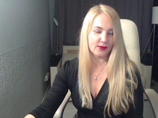 _wandering_angel Appetizing brunette