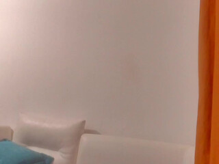 44ayanti extravagant babe blissfully bangs holes