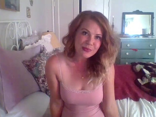 mimi_applebaum punt sucks sex toy