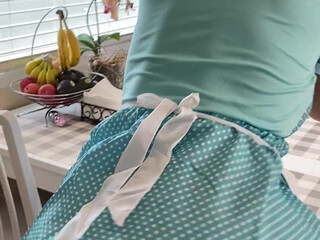 miss_swedish_bella onlyfans takes off her panties