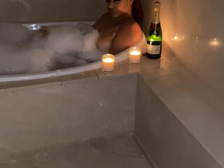 mia_milan onlyfans Cute babe