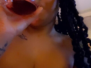 mia_milan onlyfans juicy ass in panties