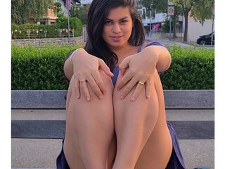 kazakiluana onlyfans Tattooed Sterlet