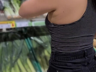 kazakiluana onlyfans hot masturbating pussy fingers