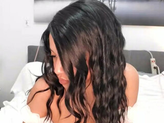 juliettesweetz onlyfans gorgeous blonde caresses boobs