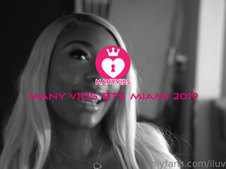 iluvchanell_ onlyfans crazy chick caresses natural tits