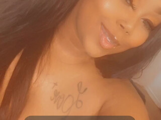 ashleymonrox onlyfans delightful bitch exposes sexy body