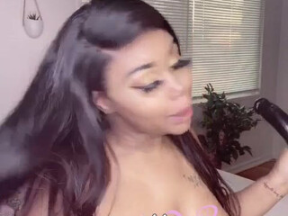 ashleymonrox onlyfans charming strips booties