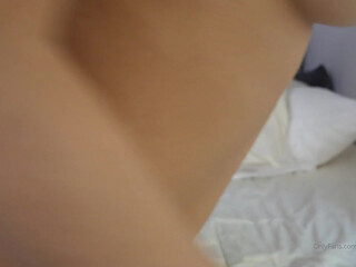 ashleyaoki onlyfans mature bbw fucks both holes