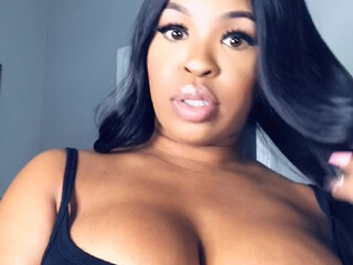 aryana_Sunday onlyfans skinny slut plays with sex toys