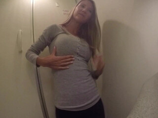 Saraanddave onlyfans gorgeous brunette girl passionately sucks dildo