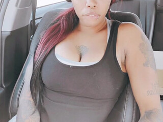 gabbyryan onlyfans Busty woman