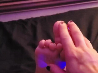 cecesfeetsies onlyfans Busty girl