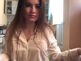 sophie_beauty onlyfans spectacular slut strokes her clit