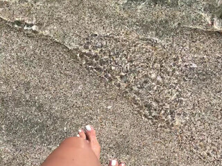 lillyroma1982 onlyfans shows off her milking