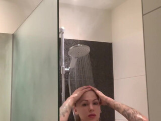 vanityp onlyfans spectacular babe jerks off anus
