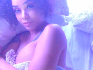 prettygirlissues onlyfans recording from the private e chat brunette