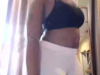 cherokeedass onlyfans buxom cutie is played with dildo