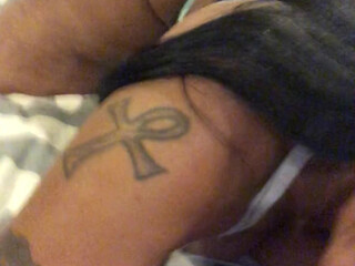 cherokeedass onlyfans attractive chick is pounded with a bottle in the ass.