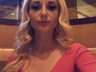 char_stokely onlyfans Blonde in