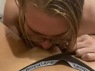 bellarollandx onlyfans expressive lady masturbates pussy