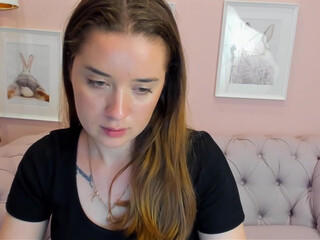 hannahsparrow naughty fat lady is fondling saggy boobs