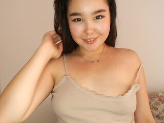 kirra_lighty_ seductive chick fucks sex toy