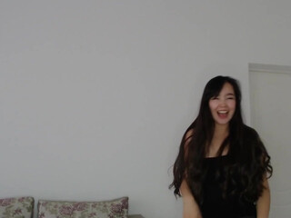 kirra_light busty slut gently wrestles pussy