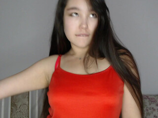 kirra_light Charming confused