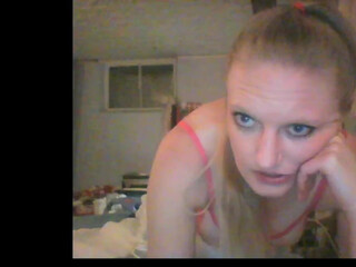 kandi54 crazy slut shows off saggy tits