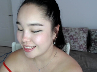 kirra_light Busty wench