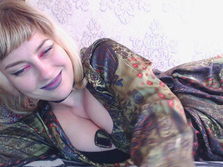 zikurika2 Naughty babe