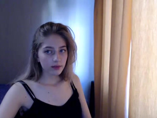 pineapple_rum sexy chica in the kitchen