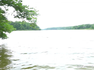 leahobscure onlyfans homemade bitch performs a striptease